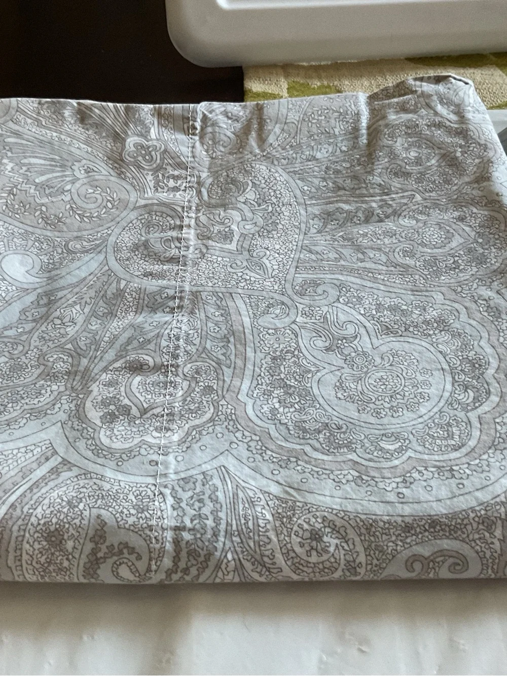 Lauren Ralph Lauren Coral Beach Paisley 2x Gray King Pillowcases